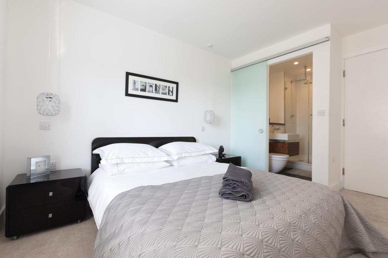 Luxury 2-Bed Flat Parking And Close To The Tube لندن المظهر الخارجي الصورة